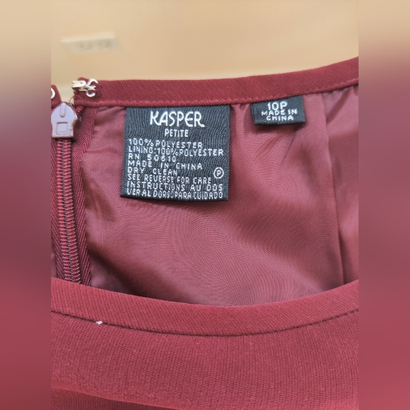NWOT Burgundy Skirt - Picture 5 of 7